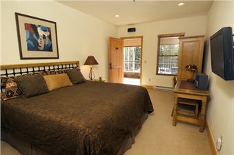 Bear Creek Lodge 109