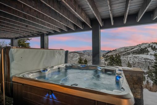Private Hot Tub