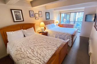 07 Bedroom