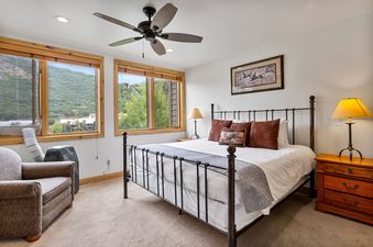 Trails End Lodge 205