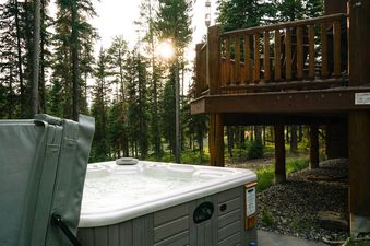 10 Beehive Lodge