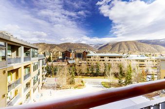 07 Riverfront Escape 514