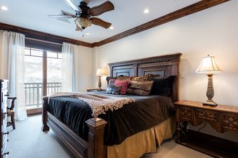 34 Bedroom