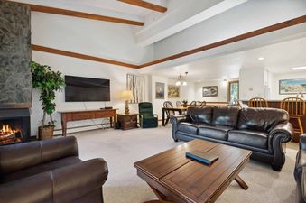 Lodge at Lionshead 407