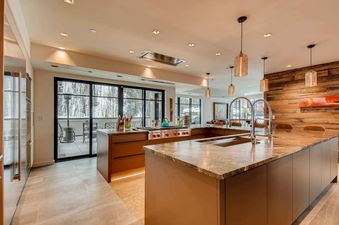 Golden-Peak-Penthouse-13
