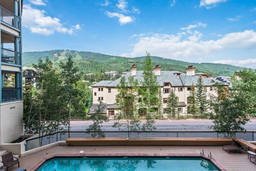 Outdoor Community Pool