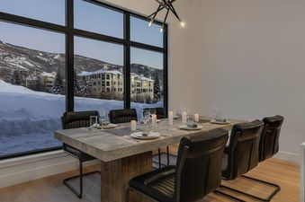 07 Dining Room