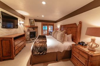 Stein Eriksen Lodge Luxury One Bedroom
