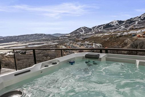 Private Hot Tub