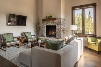 Alpenglow Condo 26A