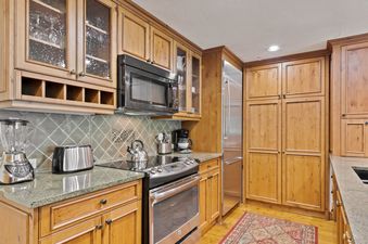 07 Kitchen