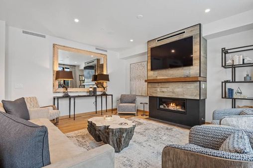 Fireplace in Living room and Outdoor Firepit