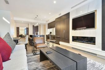 06 Living Room