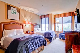 120813 EastWestResorts 13-MP-401 HDReal lo