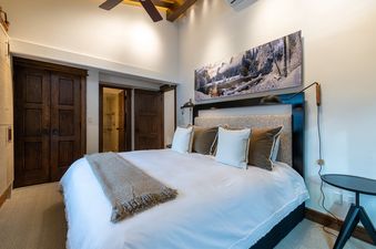 12 Wall St 308