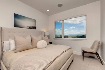 09 Bedroom