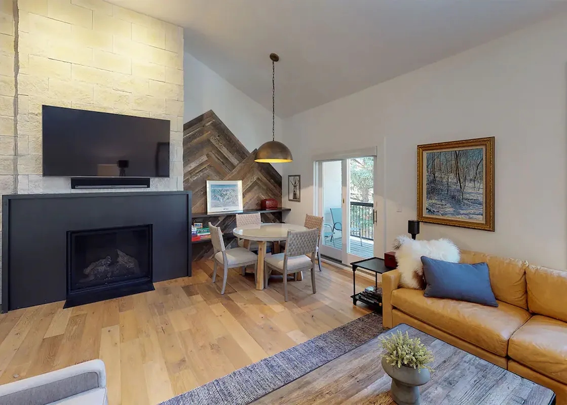 Living Room Three Bedroom Platinum