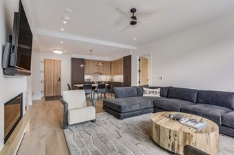 Electric Pass Lodge 503