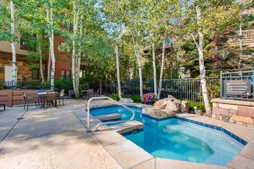 Outdoor Community Pool and Hot Tub