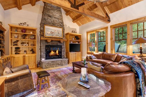 Wood Burning Fireplace(s)