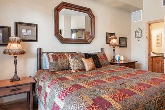 22 Silverado Lodge 411B