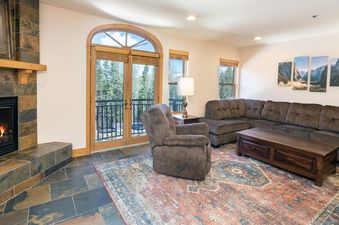 Bear Creek Lodge 208A