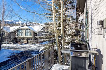One Breckenridge Place 3