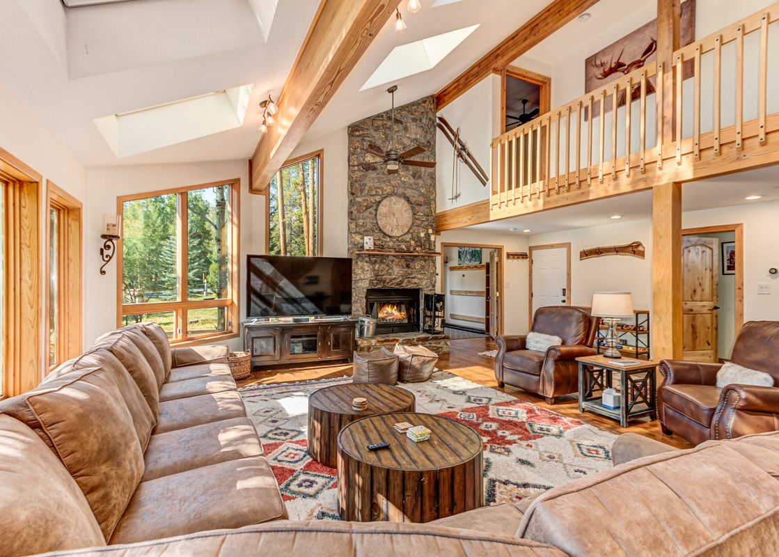 01 Living Area