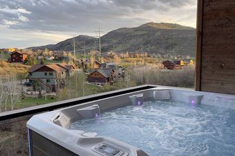08 Hot Tub View