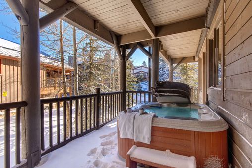 Private Hot Tub