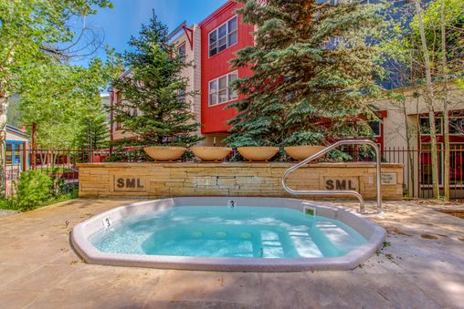 Shared Heated Pool and Hot Tubs