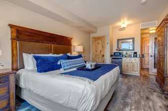 19 Silverado Lodge 124