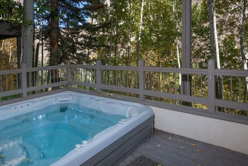 Private Hot Tub