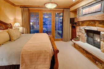GrandLodge-4Bed303 7