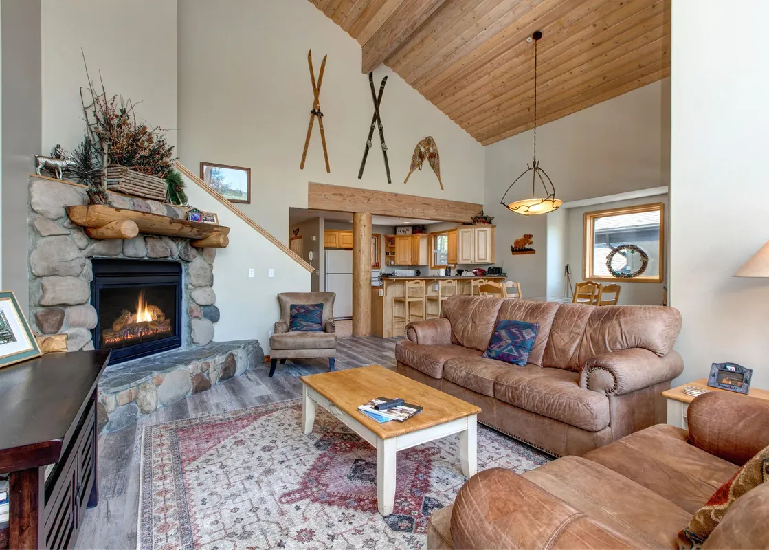 01 Living Room