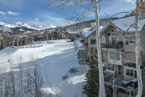 Ski In/Ski Out Location