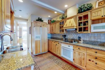 07 Kitchen
