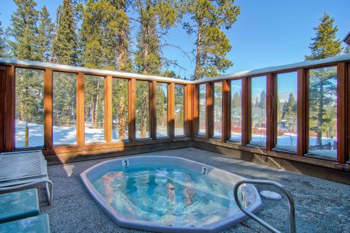 Outdoor Community Hot Tub