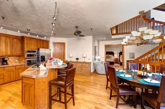 14 Abode at the Peak