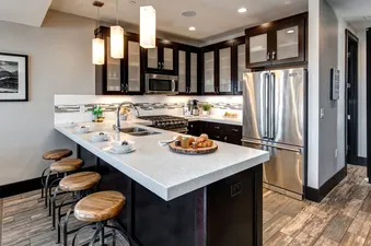 08 Blackstone 3827 Kitchen
