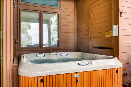 Private Hot Tub