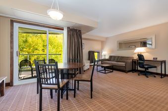 Grande Alpine Vista One Bedroom Suite