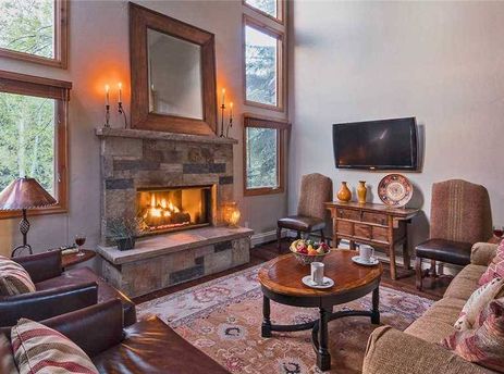Chalet Punto in Arrowhead Village