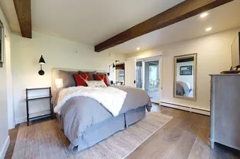 04 Bedroom