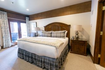 Stein Eriksen Lodge Luxury One Bedroom with Hot Tub