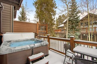10 Warriors Mark Townhome 214