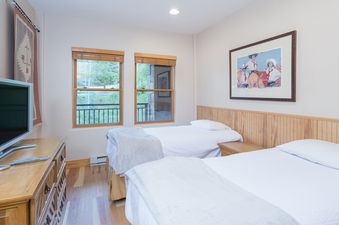 Bear Creek Lodge 305
