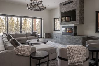 Skylark Chalet