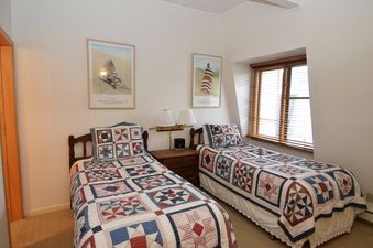 07 Bedroom