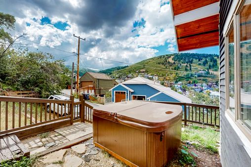 Private Hot Tub